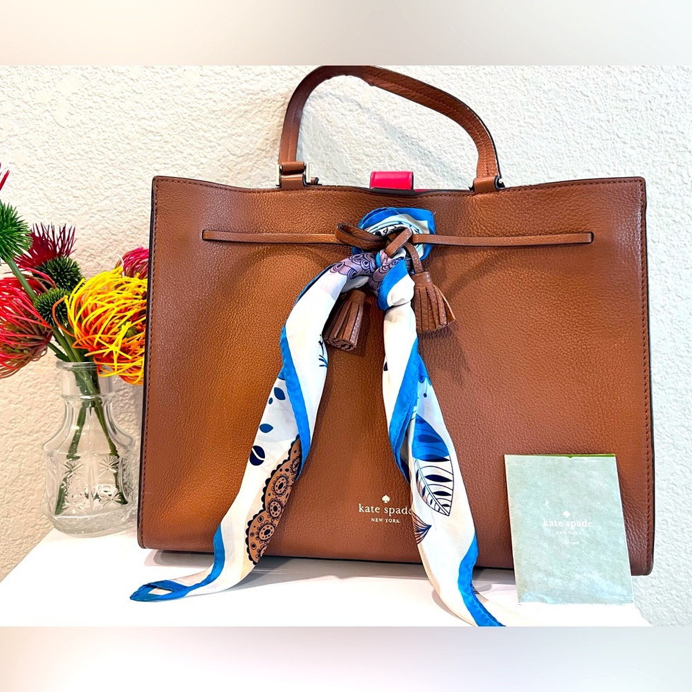 Kate spade Hayes Warm Ginger Large Tote. Bonus decorative scarf. Gently Used.